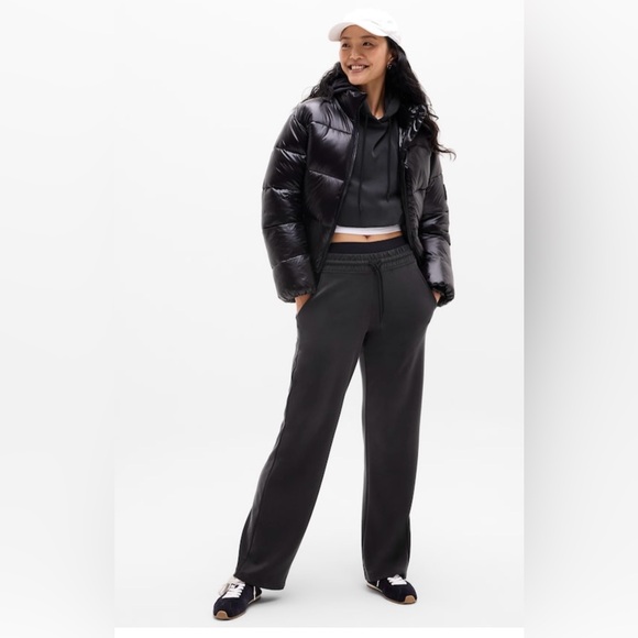 NWT-Athleta Black Seasoft Pant, Large - Picture 4 of 8